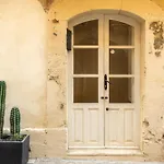 Alice's By Wonderful Italy